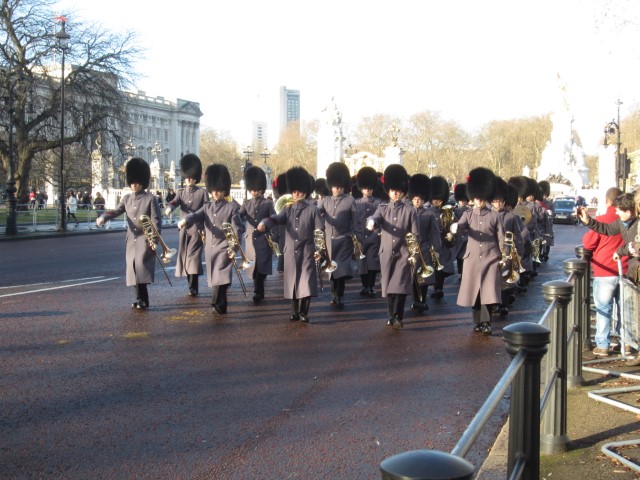 Buckingham Palace Guard.JPG